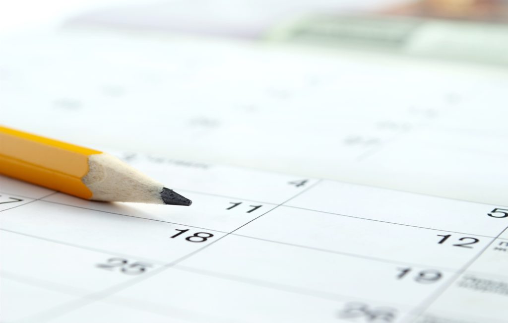 Transparenzregister: Kalender mit Stift, Sinnbild fuer die Meldefristen
